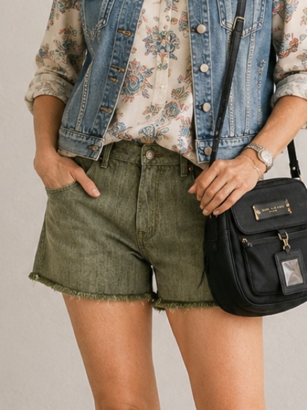 Frye Heritage Olive Green Shorts Size 12 Raw Hem Pockets Zip button up New NWT